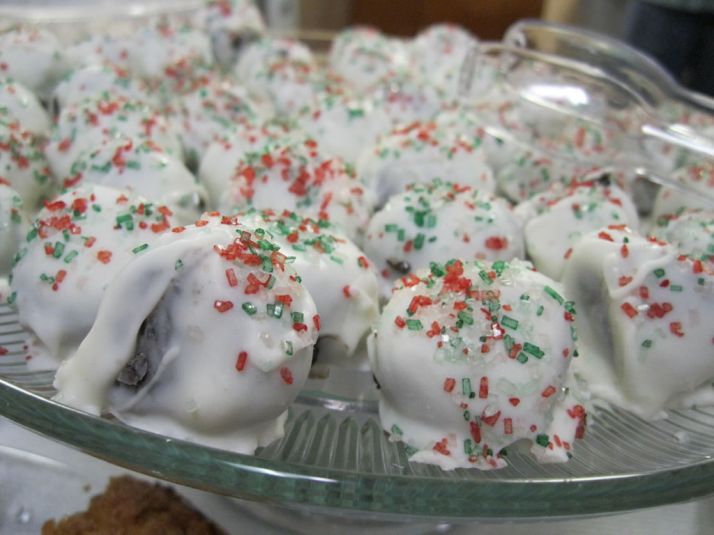 Christmas Candlelight Service & Fellowship 2011