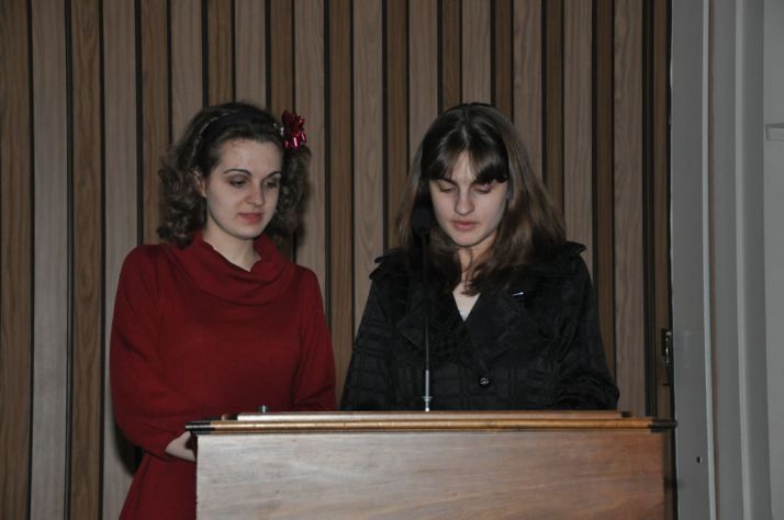 Christmas Candlelight Service & Fellowship 2012